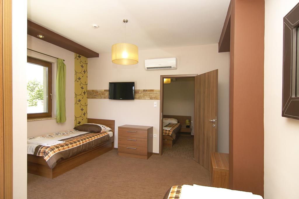 Hotel Corso Siófok Pokoj fotografie