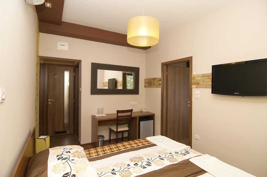 Hotel Corso Siófok Pokoj fotografie
