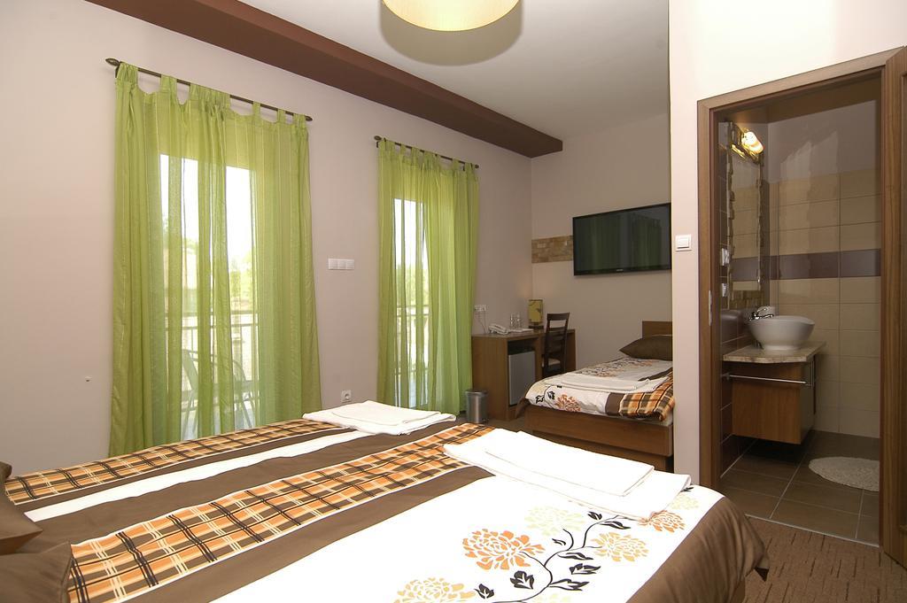 Hotel Corso Siófok Pokoj fotografie